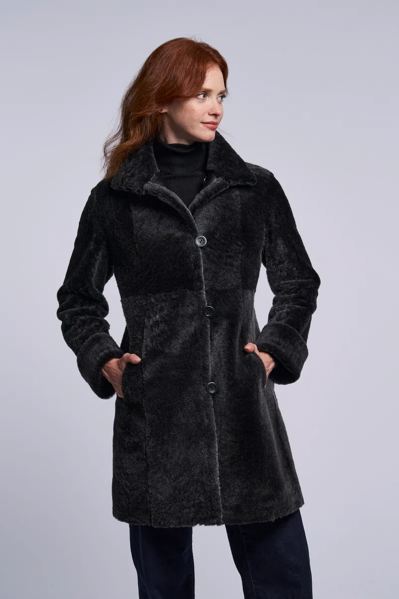 8205 Reversible shearling coat