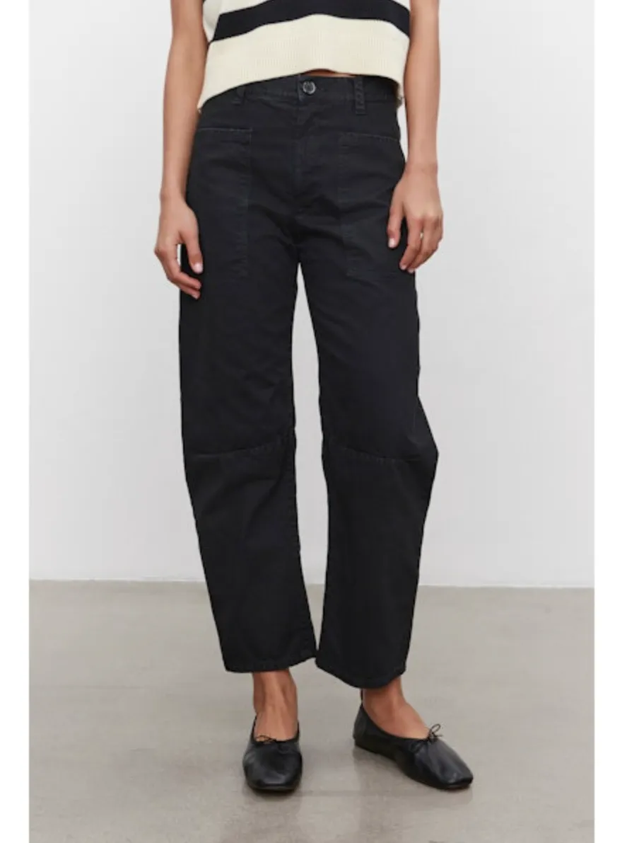 Sure, the optimized title for this e-commerce product in English is Sanded Twill Pant by Brylie.