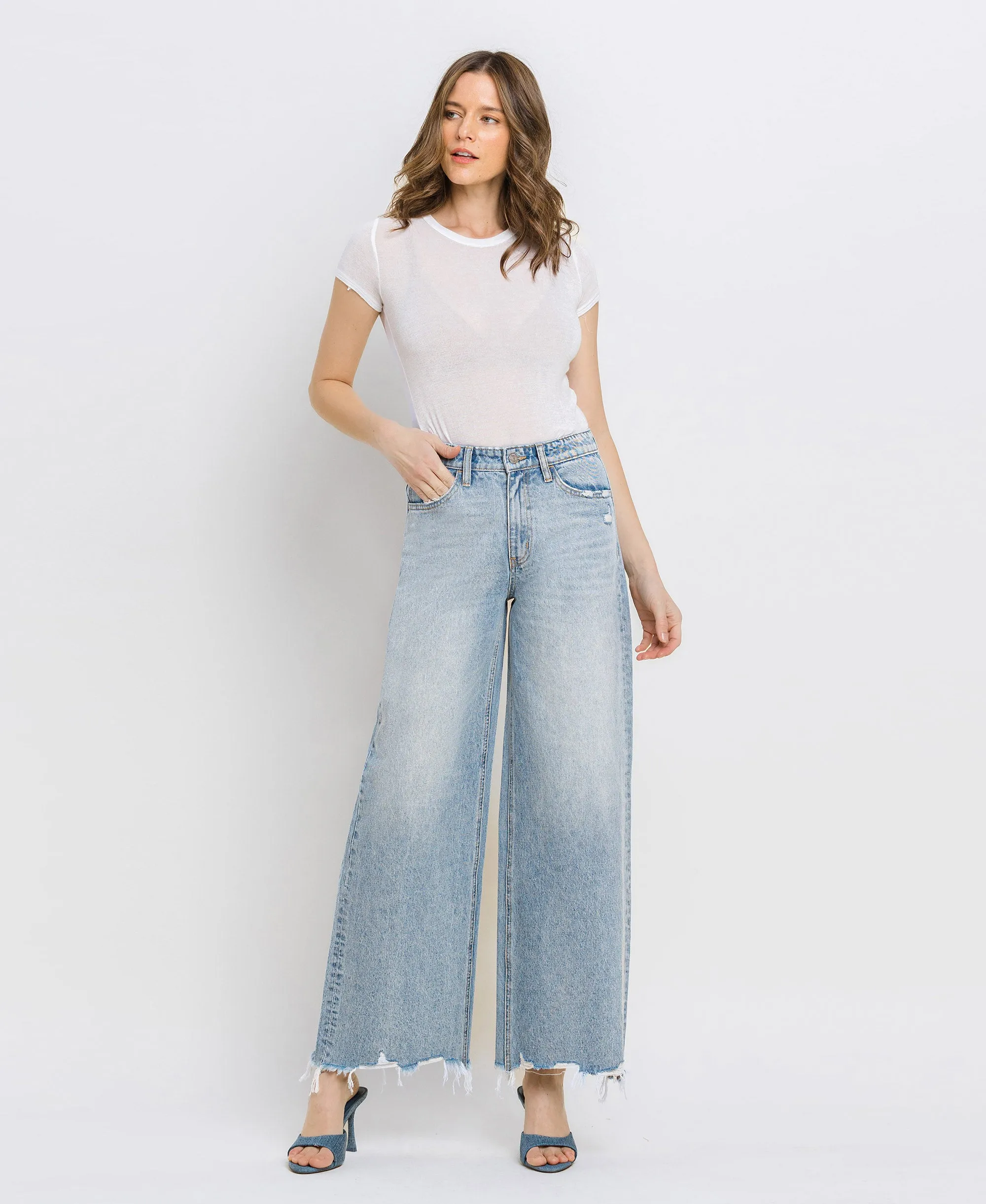 Insightful - Super High Rise Wide Leg Jeans