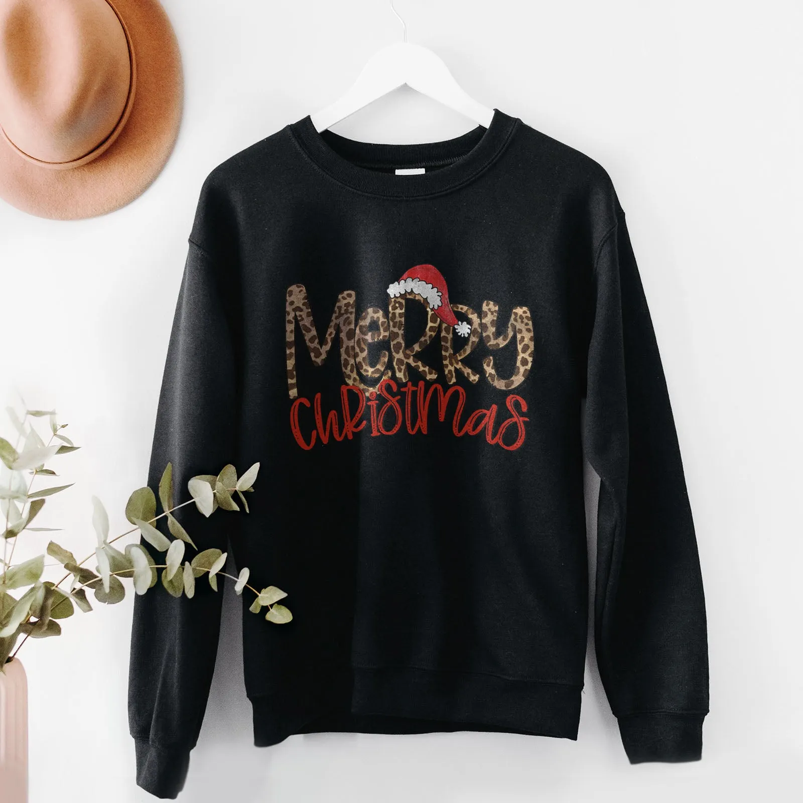 Merry Christmas - Leopard Sweatshirt